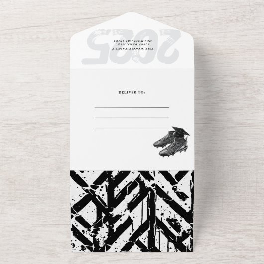 Verwijdert Pet op Afstuderen in één uitnodiging (Buitenkant)