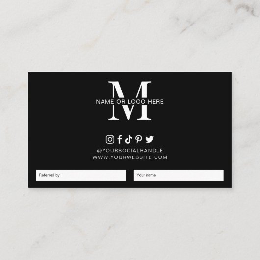 Verwijs een Vriend Minimalist Zwart Wit Logo Aanbevelingskaartje (Achterkant)