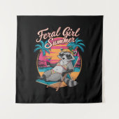 Verwilderde Meisje Zomer Strand Grappige Wasbeer Wandkleed (Voorkant)