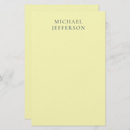 Very Pale Yellow Minimalist Plain Modern Name Briefpapier (Voorkant / Achterkant)