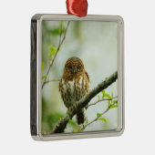 Verzamelde varkensdwerg op boomtak, metalen ornament (Rechts)