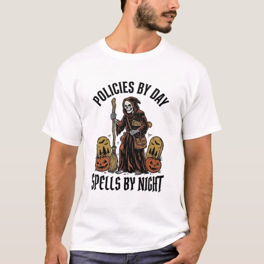 Verzekering Heks Shirt Grappig Halloween Agent Gra (Voorkant)