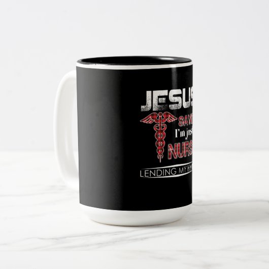 Verzekeringscadeau | Jezus redt dat ik een verplee Tweekleurige Koffiemok (Voorkant links)