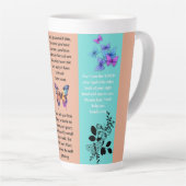 Verzen en vlinders optillen latte mok (Rechterhoek)