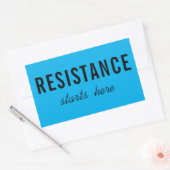 Verzet begint hier, politiek protest rechthoekige sticker (Envelop)