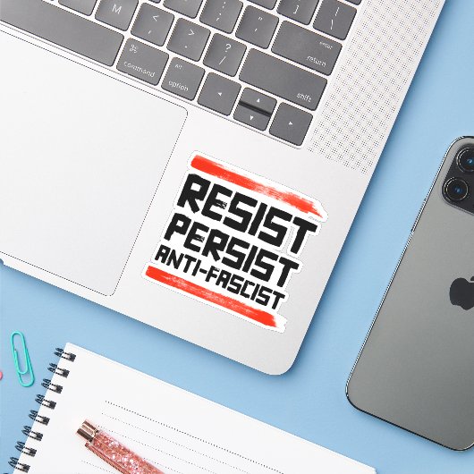 VERZET JE TEGEN ANTI-FASCIST STICKER (Laptop met iPhone)