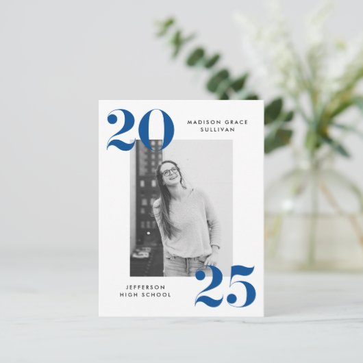 Vet 2025 Blauwe belettering Foto Afstudeerfeest Uitnodiging Briefkaart (Staand voorkant)