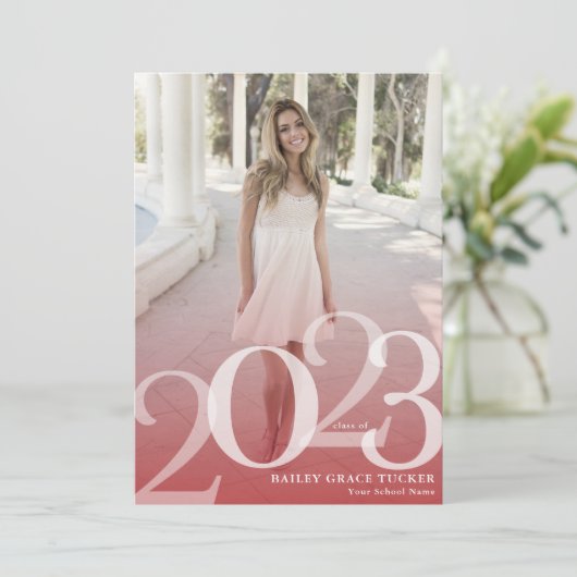 Vet AFSTUDEERDER 2023 Bekleding Rood Afstuderen Aankondiging (Staand voorkant)