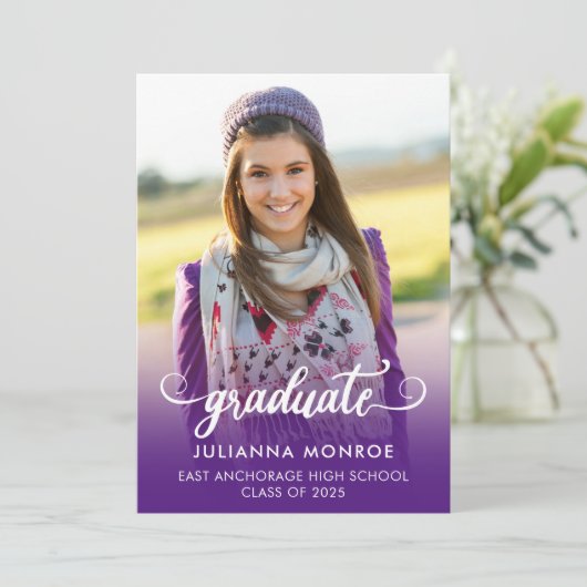 Vet Afstuderen Script Royal Paarse Afstuderen Aankondiging (Staand voorkant)