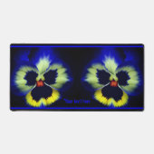 Vet Blauw Pansy Flower, aangepast Bureaumat (Voorkant)