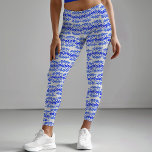 Vet Blauw Wit Batik Circle Block Print Abstract Leggings<br><div class="desc">Dit leuke tribal geïnspireerde cirkelontwerp is gemaakt met behulp van afbeeldingen van het stempelen van mijn handgesneden stempels die digitaal overlappen op een elektroblauwe waterverf abstract op een witte achtergrond om een echt uniek ontwerp te maken dat het uiterlijk van blokdruk batikstof oproept.</div>