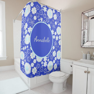 Vet Blauw Witte Bloemen Floral Pattern genaamd Douchegordijn