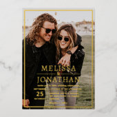 Vet Elegant Goud Rand Script Foto Bruiloft Echt Folie Uitnodiging (Voorkant)