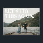 Vet en Cheeky Typografisch sparen de Nieuwe Datum Aankondigingskaart<br><div class="desc">Het perfecte briefkaart voor het drievoudig koppel met een foto van het verloving met een vaag uitzicht dat de shows van het landschap van uw gebied en weggezoemd van het paar, deze kaart kenmerkt een bekleding van de de aankondigingstekst van de trouwdatum met een sterke typografische esthetiek. Op de achterzijde...</div>