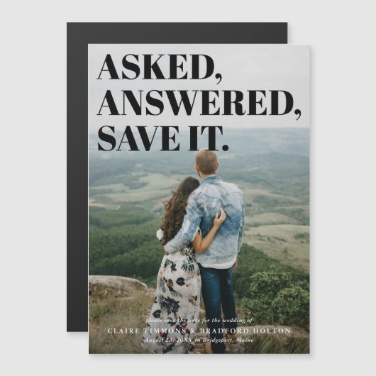 Vet en Cheeky Typographic Weddenschap Save the Dat Magnetische Uitnodiging (Voorkant / Achterkant)