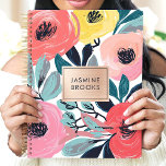 Vet Expressieve Bloemen Aangepaste naam Planner<br><div class="desc">Dit levendige ontwerp is voorzien van expressieve bloemen in gedurfde tinten van koraal, geel, roze en blauwgroen, geaccentueerd met levendige penseelstreken en een strak rozen gouden naambord. De gepersonaliseerde touch maakt het ideaal voor studenten, professionals of iedereen die van kleurrijke en artistieke design houdt. Ideaal voor het organiseren van dagelijkse...</div>