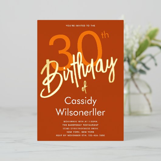 Vet gebrand Sinaasappel 30e verjaardag goud Folie Uitnodiging (Staand Voorkant)