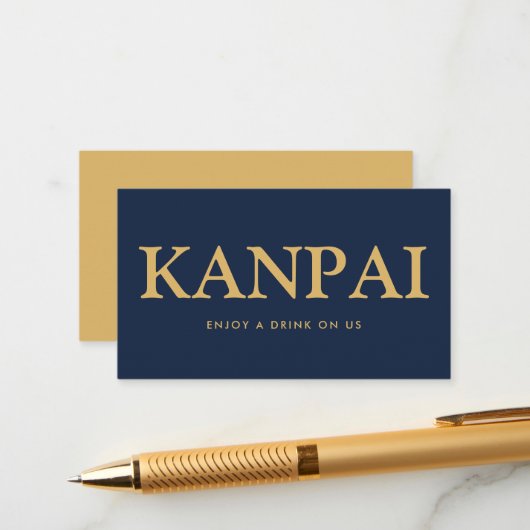 Vet gedrukte lettertekens "Kanpai" Gratis drankjes Informatiekaartje (Voorkant / Achterkant in situ)