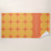 Vet Geel en Oranje Stippen Gepersonaliseerde naam Strandlaken (Voorkant)