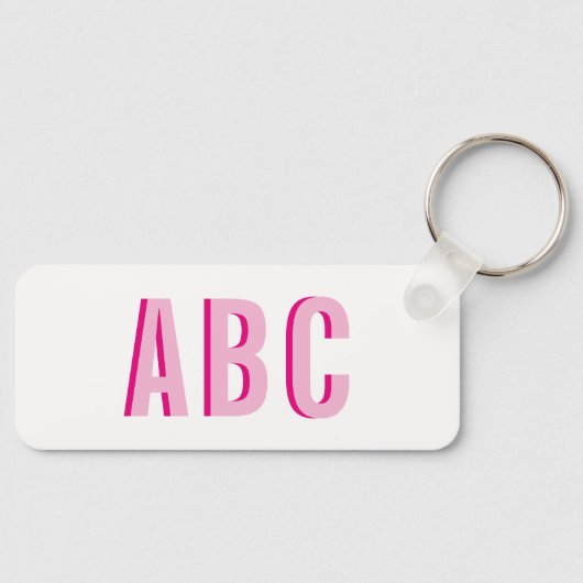 Vet gestapeld roze 3 letter monogram sleutelhanger (Voorkant)