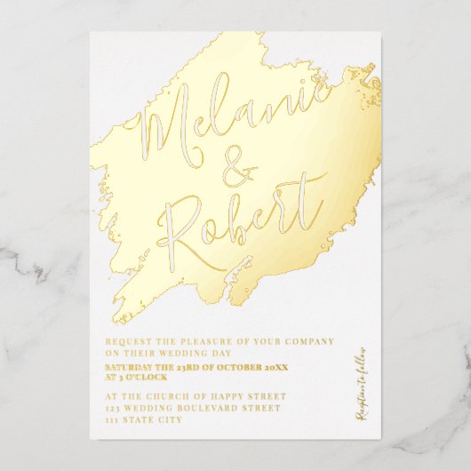 Vet goud penseelstreek wit chique bruiloft initial folie uitnodiging (Voorkant)