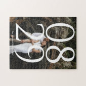 Vet Grote Numerieke Datum met de Achtergrond van d Legpuzzel (Horizontaal)