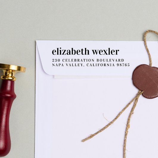 Vet, kleine letters, typografie en retouradres rubberstempel