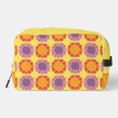 Vet Kleurrijke Zonneringen Monogram Gepersonalisee Toilettasje (Achterkant)