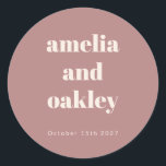 Vet minimalistisch stoffig Roos retro aangepaste b Ronde Sticker<br><div class="desc">Vet Minimalistisch Boho Dusty Roos Retro Eenvoudige Custom Wedding Classic Ronde Sticker</div>