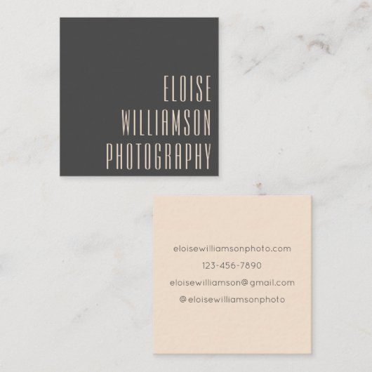 Vet Minimalistisch Zacht Zwart Tall Font Hedendaag Vierkante Visitekaartje (Voorkant / Achterkant)