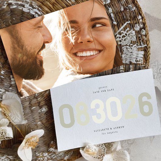 Vet Modern Big Date in Sage Green Foto Save The Date