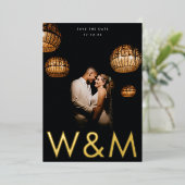 Vet Modern Goud Foto Monogram Save The Date Folie Uitnodiging (Staand Voorkant)
