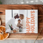 Vet Modern Volledige Foto Gelukkig Feestdagenkaart<br><div class="desc">Stuur warme wensen dit vakantieseizoen met deze unieke en schattige, gedurfde moderne full photo happy vakantiekaart. Het eenvoudige en minimalistische ontwerp bevat boho-geïnspireerde elementen in lichtroze, pastelkoraal, salie groen, blush en perzikkleur. Vier de feestelijke geest van december, dit ontwerp brengt een vrolijke en leuke touch aan elke gelegenheid. De felle...</div>