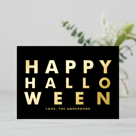 Vet Moderne Typografie Zwart Happy Halloween Folie Feestdagenkaart (Staand Voorkant)