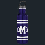 Vet Monogram Water Flacon Waterfles<br><div class="desc">Mooie verjaardag/speciale gelegenheid/feestcadeau. "Je hoeft me dat niet te geven, vader, " zei de zoon met een glimlach. Het man was stil. "Ik wilde je ook vragen, " vervolgt 3 initiaal monogram, "als ik vermoord word en als ik een zoon heb, laat hem dan niet van je worden weggehaald —...</div>