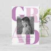 Vet Paarse Afstudeerder Typografie Foto Graduation Kaart (Staand voorkant)
