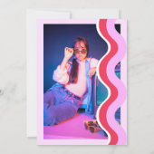 Vet Retro Wave Stripes roze en rood Vrijgezellenfe Kaart (Achterkant)