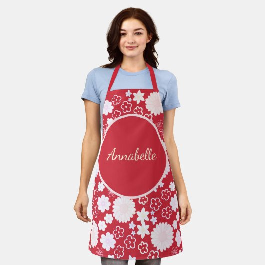 Vet rood crème bloemen flessenpatroon genaamd schort (Gedragen)