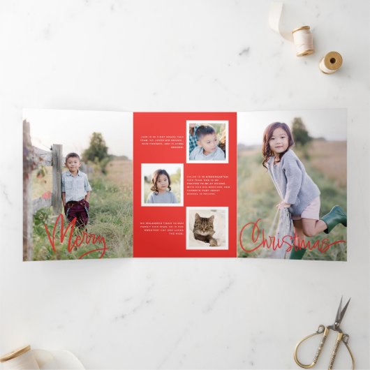 Vet Rood Kalligrafie Script Vakantie Fotokaart Drieluik Uitnodiging (Binnen)