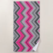 Vet Roze en Grijze Chevron Strandlaken (Voorkant)