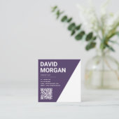 Vet Script Typography QR Code Paarse Vierkante Visitekaartje (Staand voorkant)