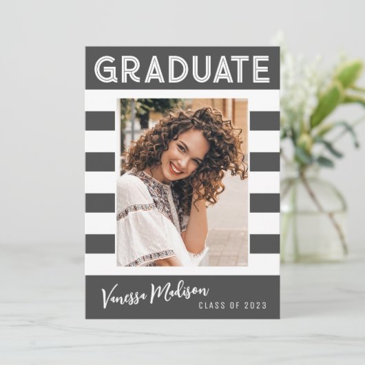 Vet Stripes Simple Retro Afstuderen Foto grijs Aankondiging (Staand voorkant)