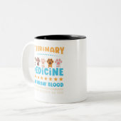 Vet Tech Veterinarian Funny Draw Blood Tweekleurige Koffiemok (Voorkant links)
