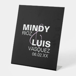 Vet typografie ampersand roze zwart reclamebord met voetstuk