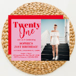 Vet Typografie Roze Modern 21st Verjaardagsfeest Kaart<br><div class="desc">Vet Typografie Roze En Rood Modern 21st Verjaardagsfeestuitnodiging "21st draaien is nog nooit zo chique geweest! Maak van uw mijlpaalverjaardag een onvergetelijke met onze Bold Typography Pink Modern 21st Birthday Party Photo Invitation. Wees uniek, wees moedig, wees JIJ! 🌸 Den Haag Pak je Vette Typografie Zwart Modern 21st Verjaardagsfeestje Foto...</div>