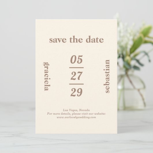 Vet Typografisch Neutraal Mocha Modern Bruiloft Save The Date (Staand voorkant)