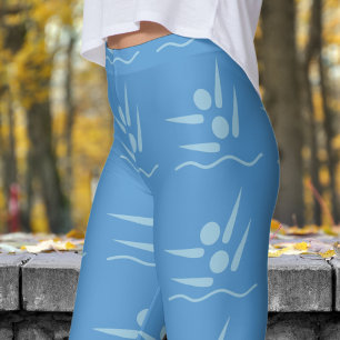 Vetblauwe vrouwen gesynchroniseerd zwempatroon leggings