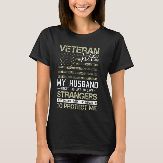 Veteraan Vrouw Veterans Day Cool Camo Amerikaanse  T-shirt (Voorkant)