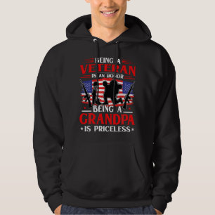 Veteraan zijn is een eer Opa zijn is een voorrecht Hoodie