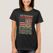 Veteran Daughter Mijn grootmoeder dreigde haar lev T-shirt (Voorkant)
